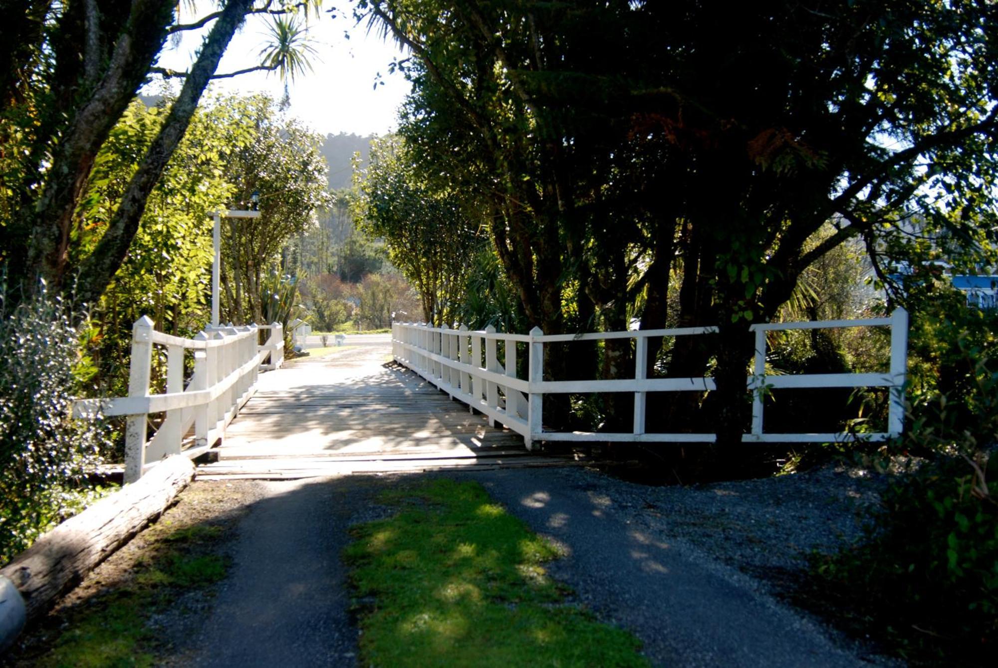 Apostles View Motel Greymouth Exterior photo